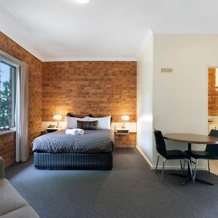 Broadford Sugarloaf Motel Bagian luar foto