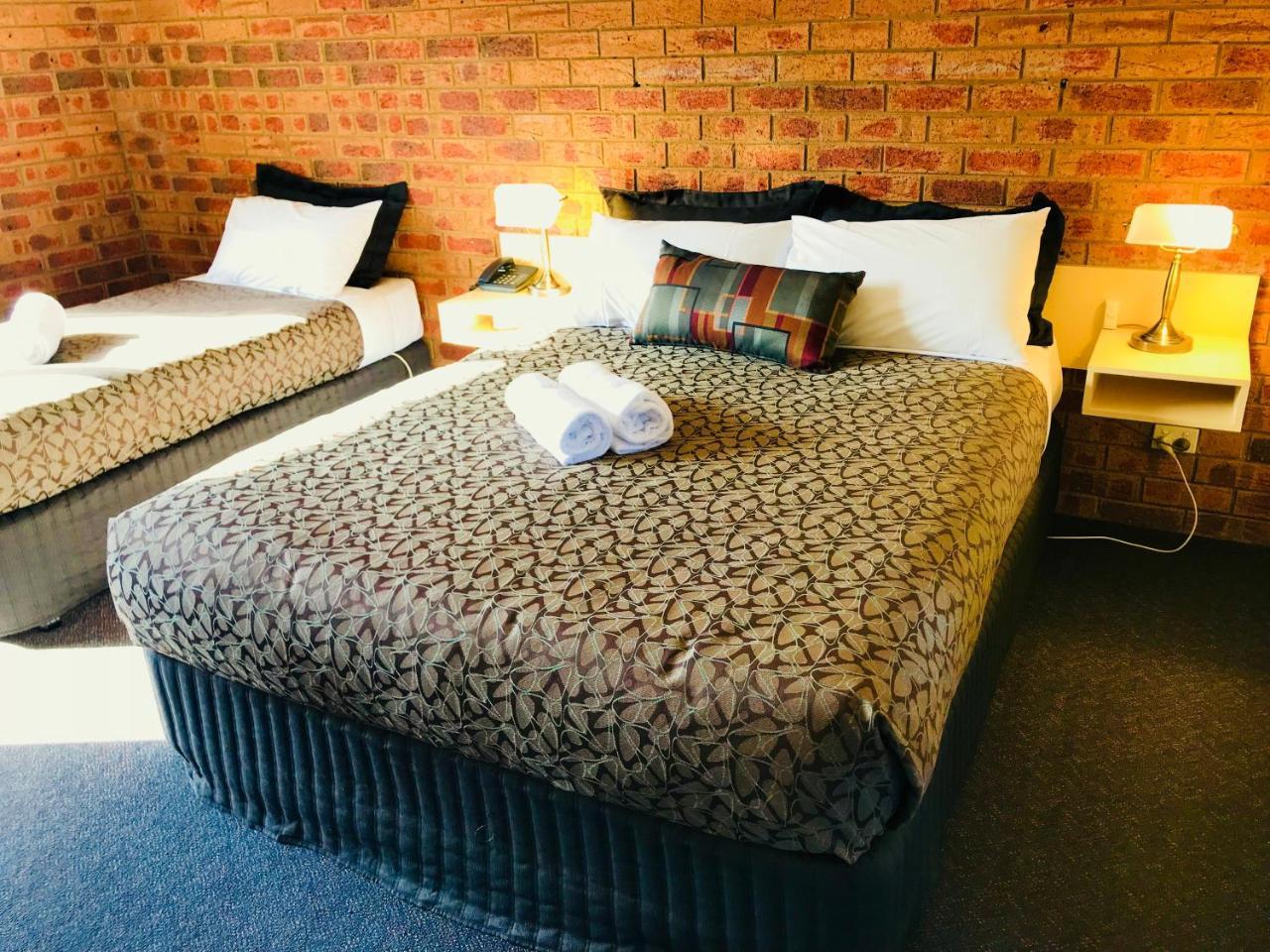 Broadford Sugarloaf Motel Bagian luar foto