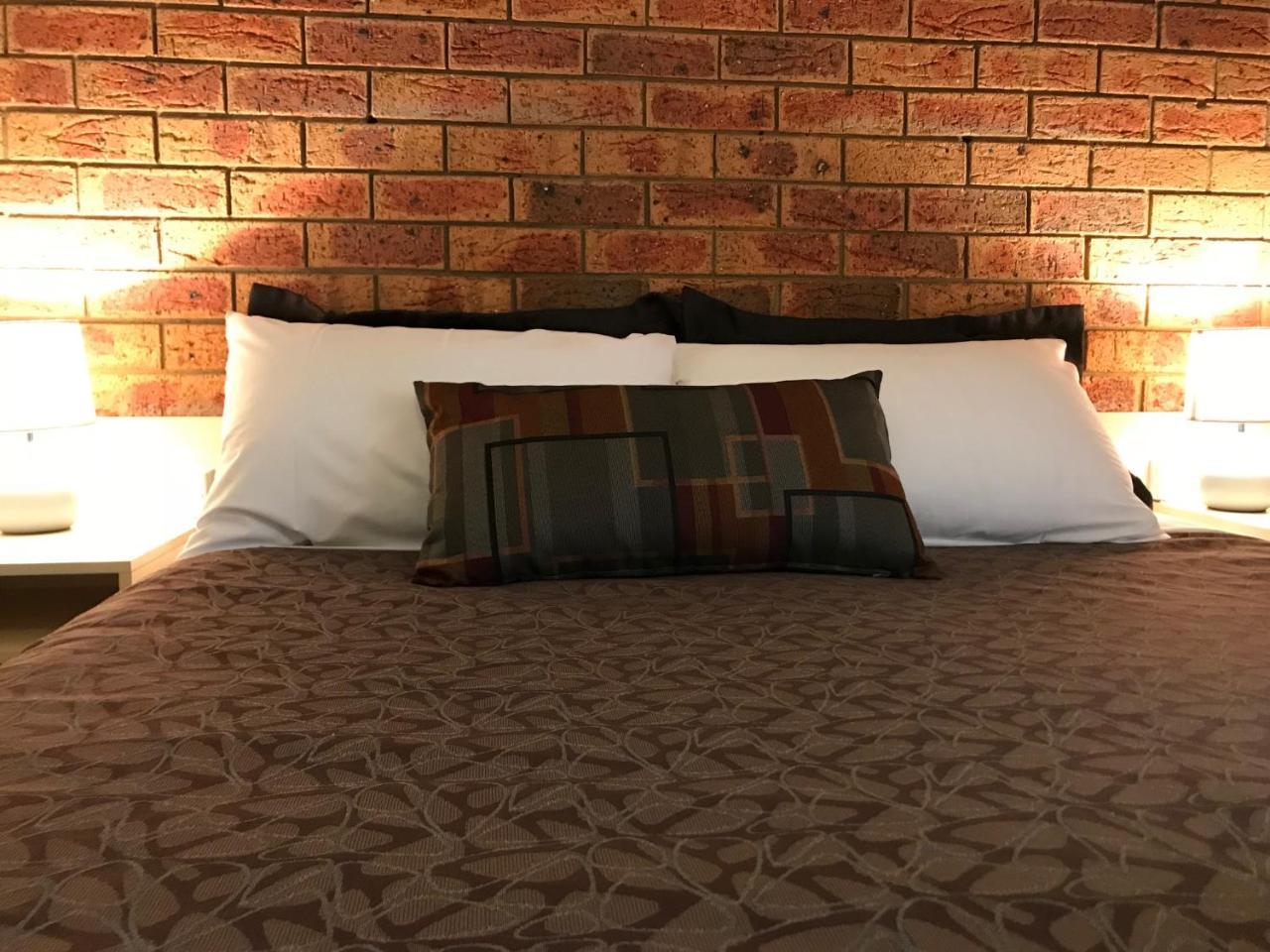 Broadford Sugarloaf Motel Bagian luar foto