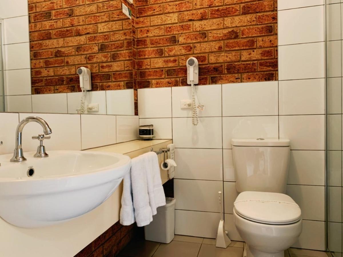Broadford Sugarloaf Motel Bagian luar foto