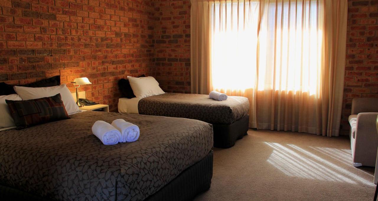 Broadford Sugarloaf Motel Bagian luar foto