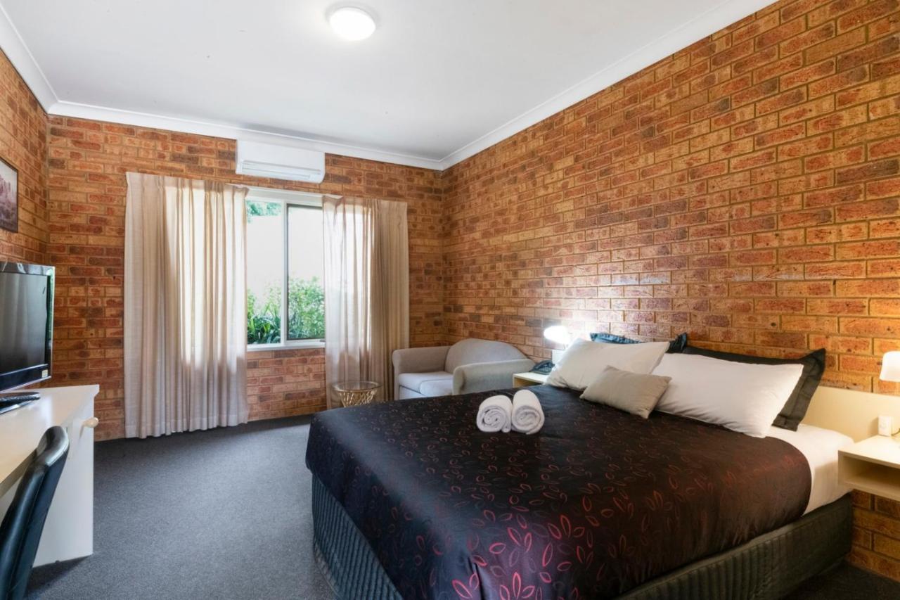 Broadford Sugarloaf Motel Bagian luar foto